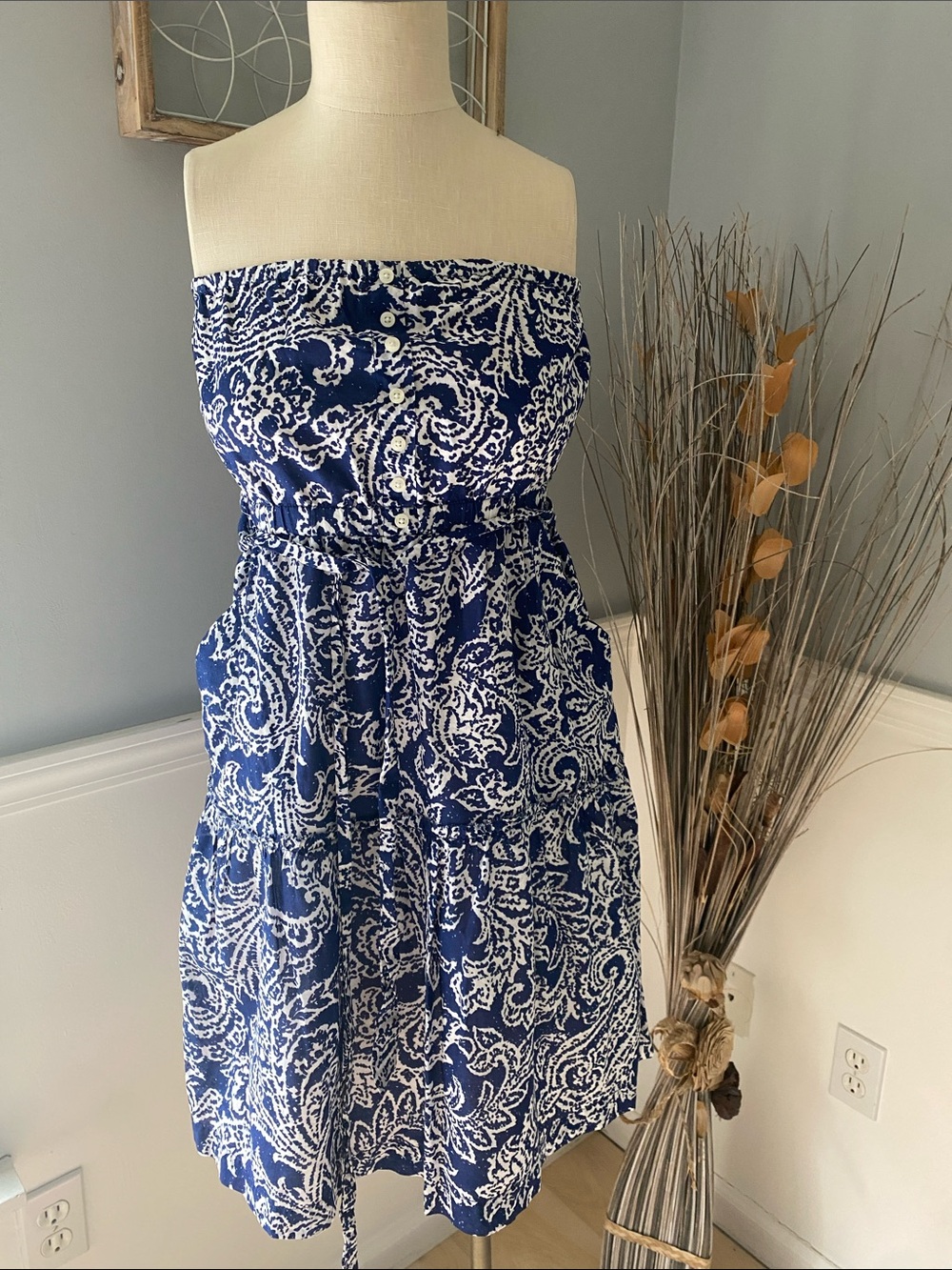 American Eagle Outfitters Navy/White Tiered  Dress w pockets and belt - Sz 12